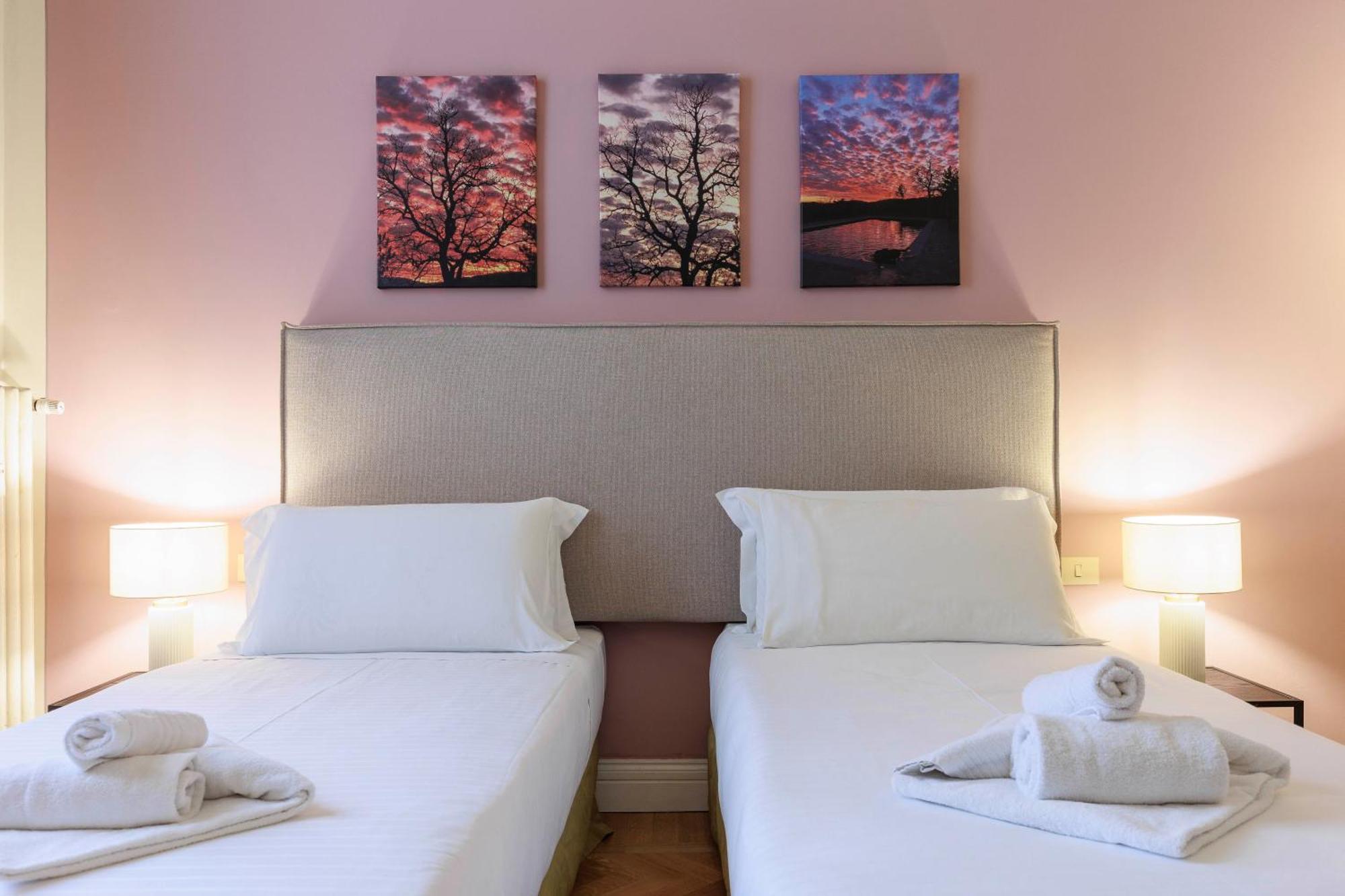 Florence Huge Apartment With Private Garden Bagian luar foto
