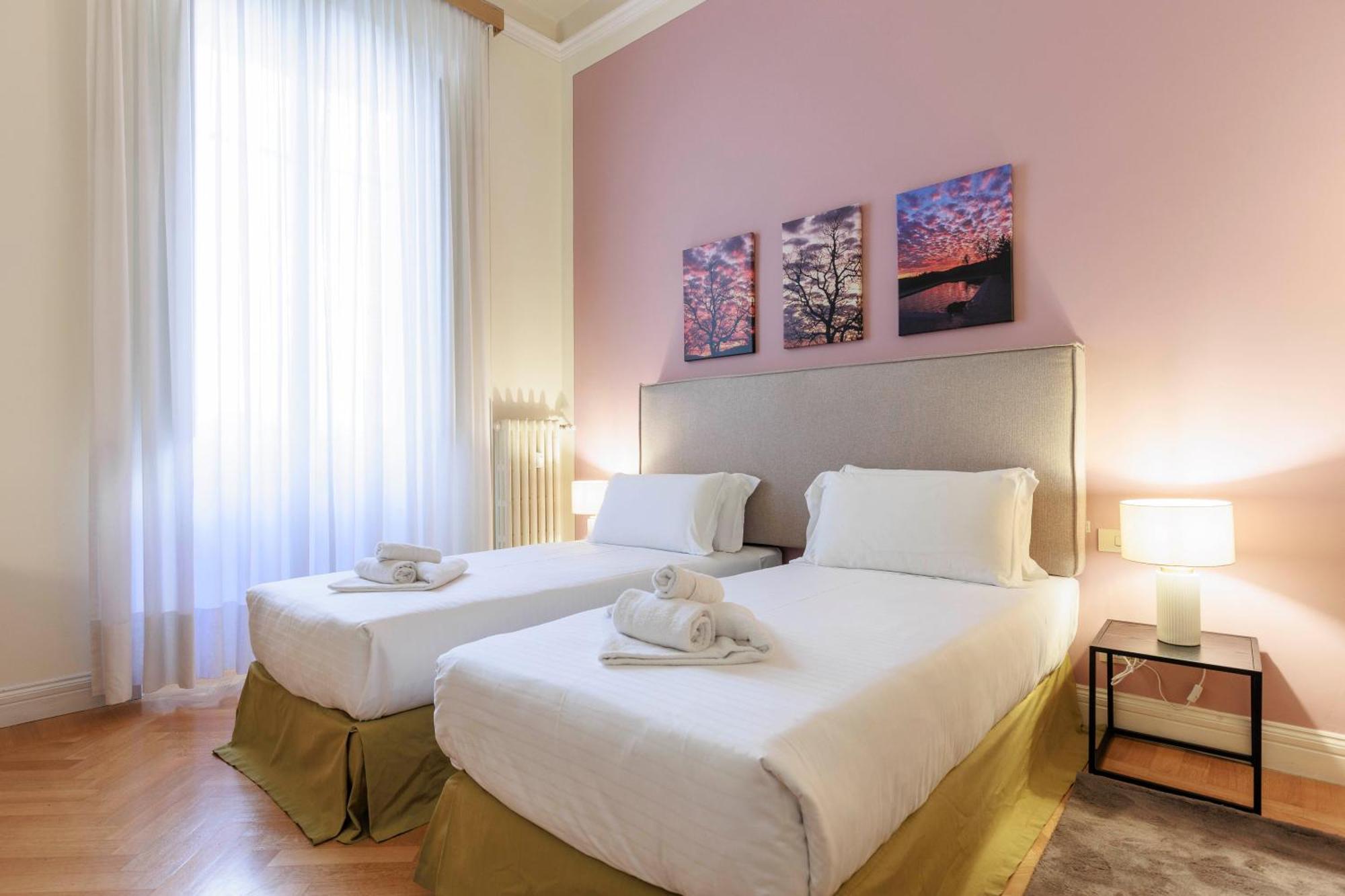Florence Huge Apartment With Private Garden Bagian luar foto