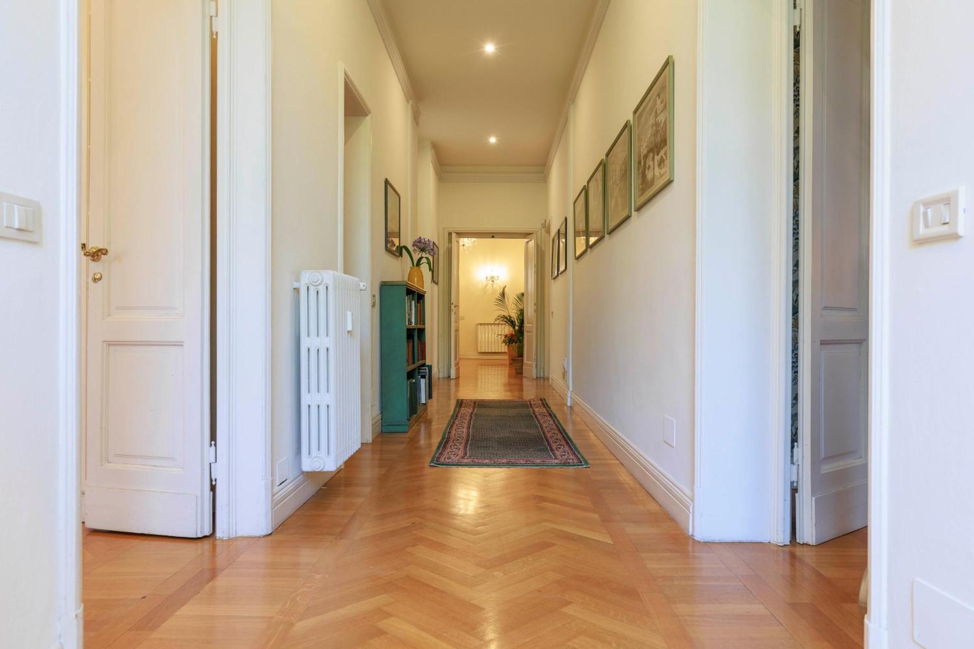 Florence Huge Apartment With Private Garden Bagian luar foto