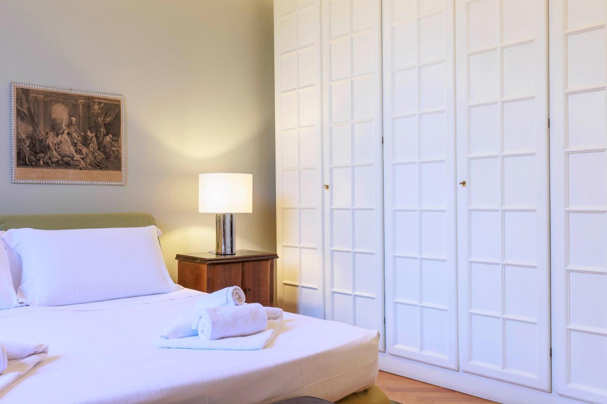 Florence Huge Apartment With Private Garden Bagian luar foto